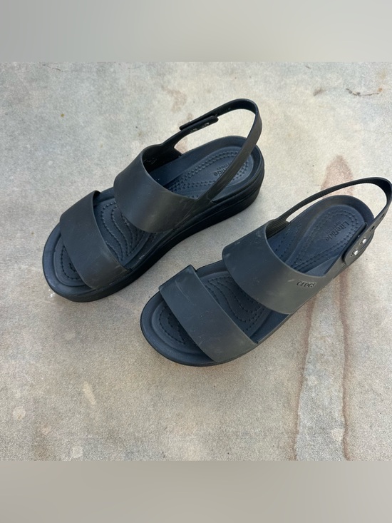 CROCS Shoes - Crocs Lite Ride Brooklyn Low Wedge Platform Sandals Women's 6 NEW